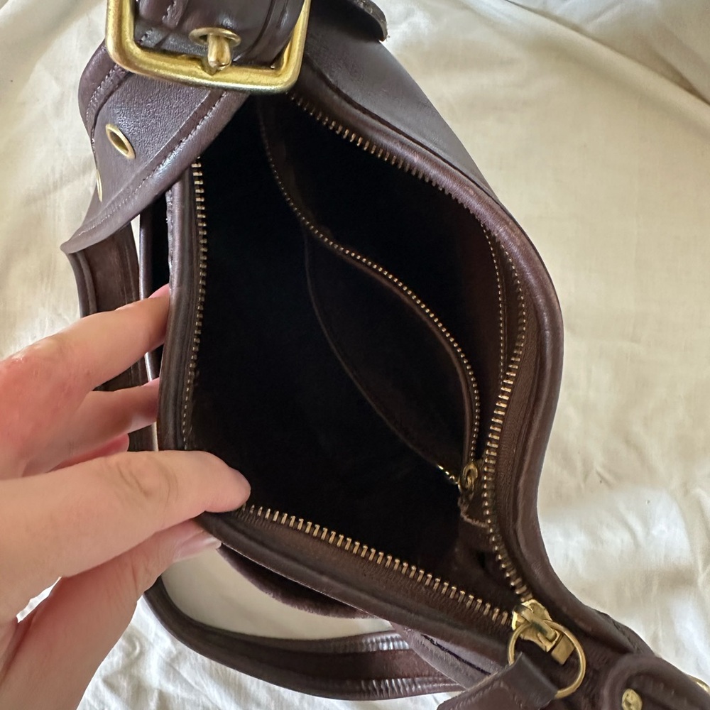 Coach Vintage Large Legacy Zip Dark Brown Leather Shoulder Bag - Picture 10 of 15